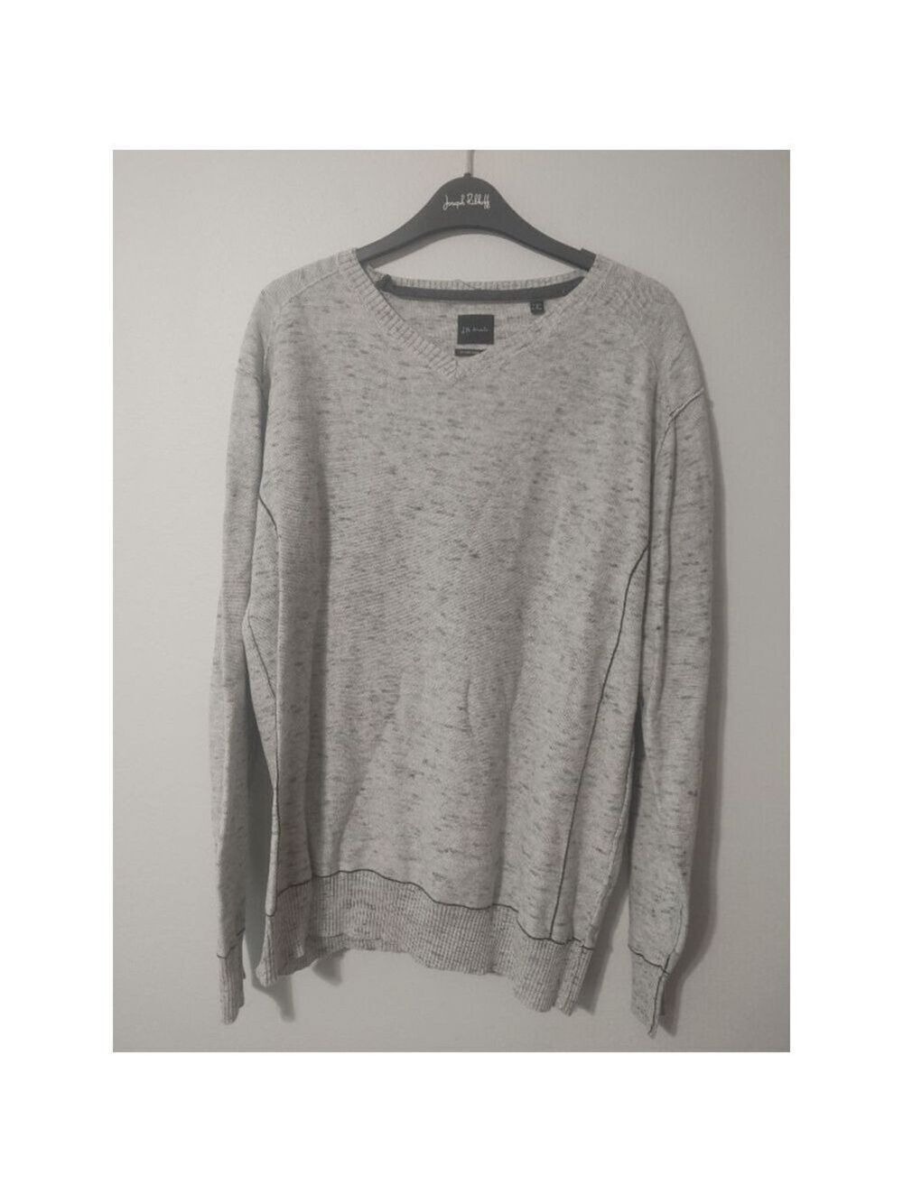 Men's J.B. Heath Standard M Grey Black Speckled V-Neck Sweater - Picture 2 of 7